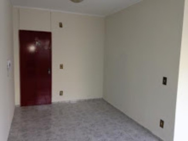 Apartamento à venda com 3 quartos, 76m² - Foto 7