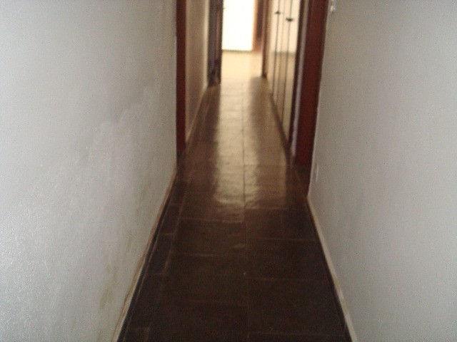 Casa para alugar com 3 quartos, 180m² - Foto 13