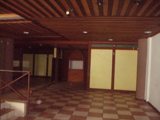 Prédio Inteiro para alugar, 120m² - Foto 1