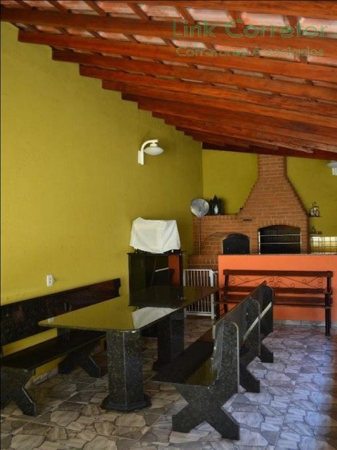 Casa à venda com 3 quartos, 204m² - Foto 15