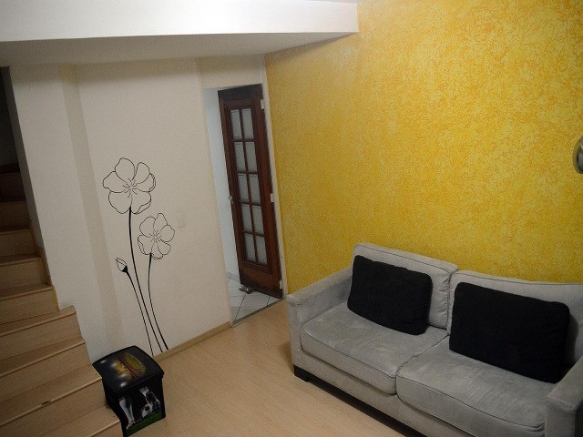 Sobrado à venda com 2 quartos, 70m² - Foto 1