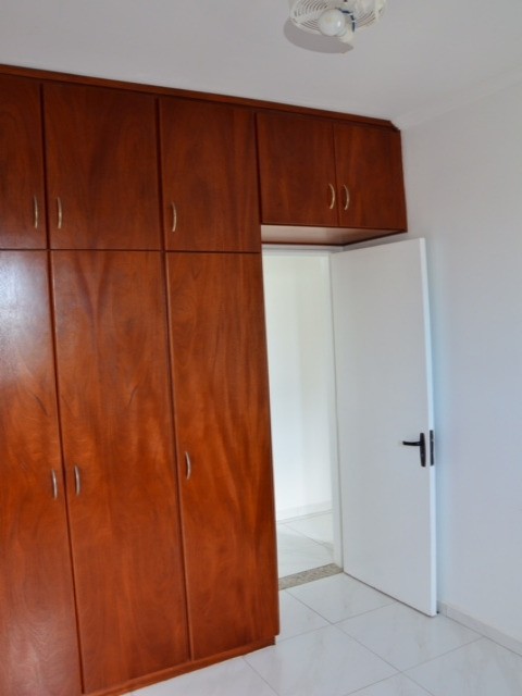 Apartamento à venda com 2 quartos, 57m² - Foto 12