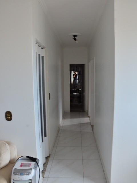 Apartamento à venda com 2 quartos, 57m² - Foto 13