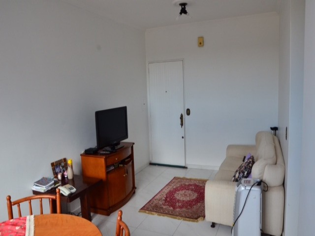 Apartamento à venda com 2 quartos, 57m² - Foto 15