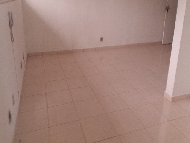 Apartamento para alugar com 2 quartos, 80m² - Foto 12