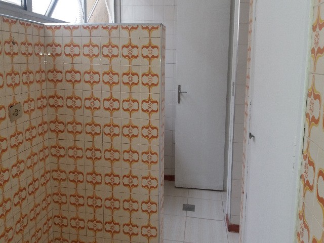 Apartamento para alugar com 2 quartos, 80m² - Foto 9