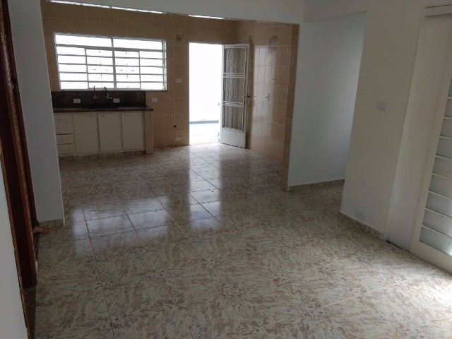 Casa à venda com 3 quartos, 187m² - Foto 1