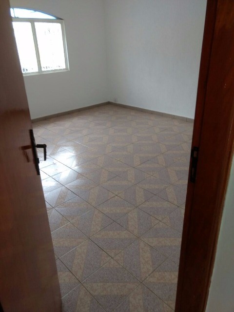 Casa à venda com 3 quartos, 187m² - Foto 3