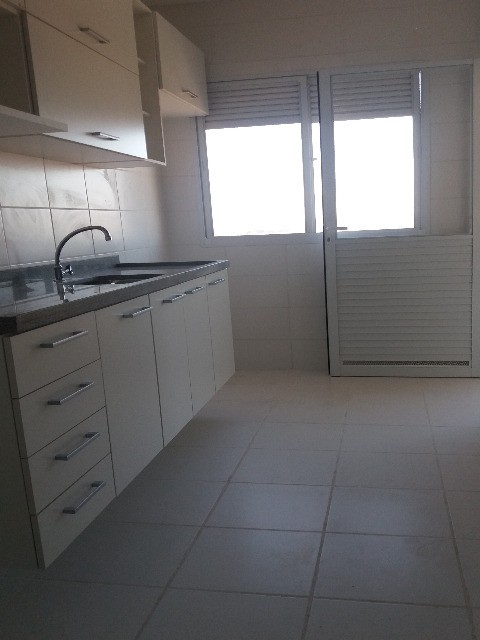 Apartamento à venda com 3 quartos, 82m² - Foto 15