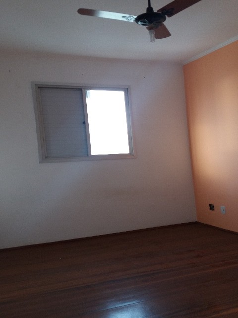 Apartamento à venda com 2 quartos, 59m² - Foto 3