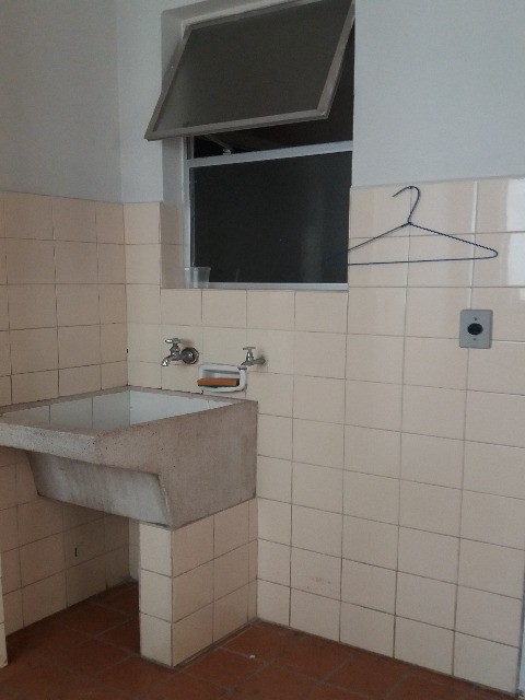 Apartamento para alugar com 2 quartos, 80m² - Foto 5