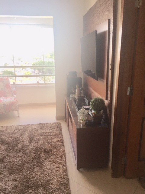 Apartamento à venda com 3 quartos, 65m² - Foto 1