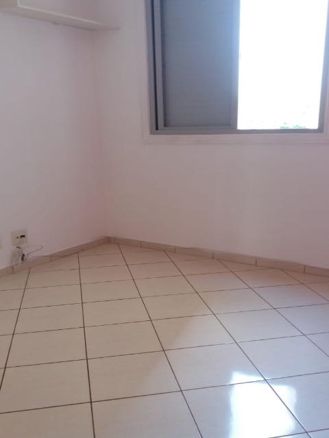 Apartamento à venda e aluguel com 3 quartos, 77m² - Foto 17