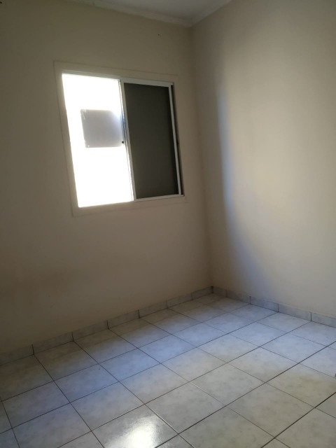 Apartamento à venda com 3 quartos, 67m² - Foto 3