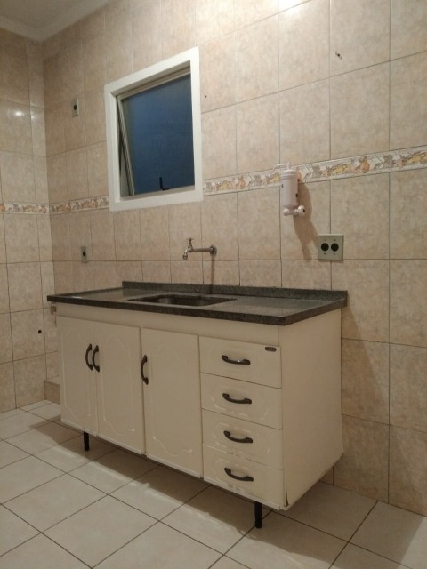 Apartamento para alugar com 2 quartos, 60m² - Foto 3