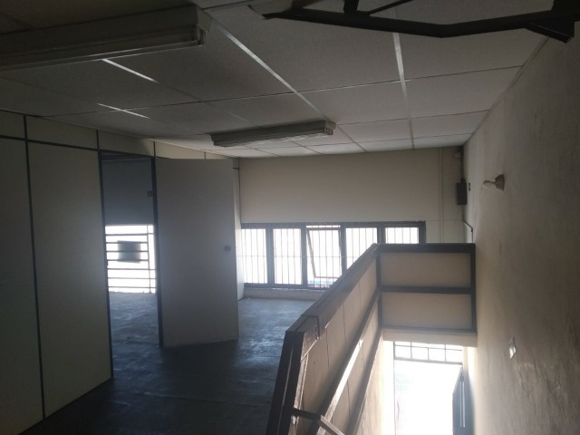 Prédio Inteiro para alugar, 100m² - Foto 3