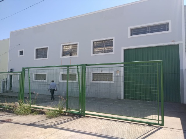 Depósito-Galpão-Armazém para alugar, 420m² - Foto 1