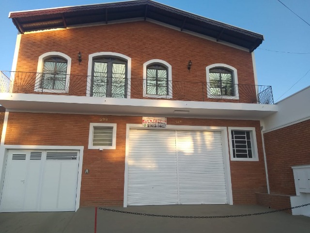 Prédio Inteiro para alugar, 100m² - Foto 1