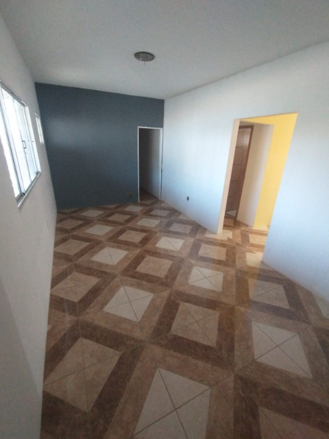 Casa à venda com 4 quartos, 164m² - Foto 3