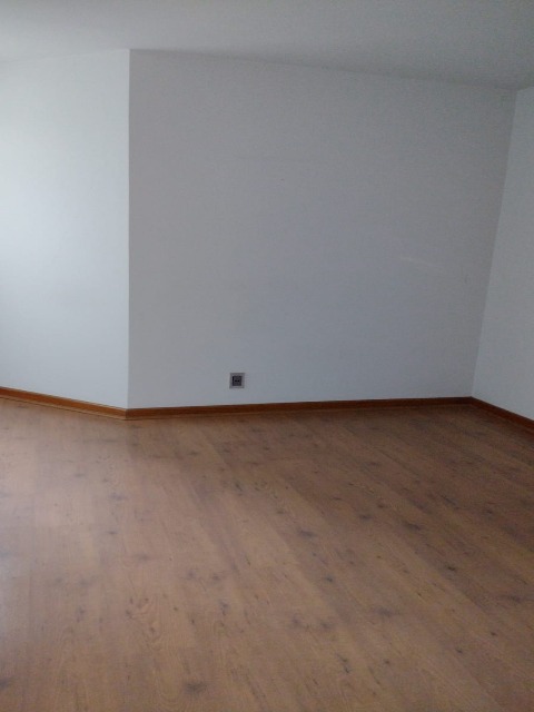 Apartamento à venda com 4 quartos, 237m² - Foto 2