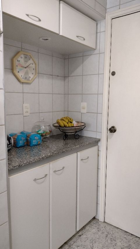 Apartamento à venda com 3 quartos, 75m² - Foto 1