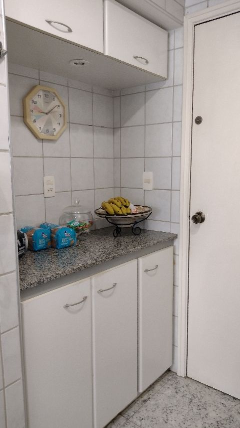 Apartamento à venda com 3 quartos, 75m² - Foto 4