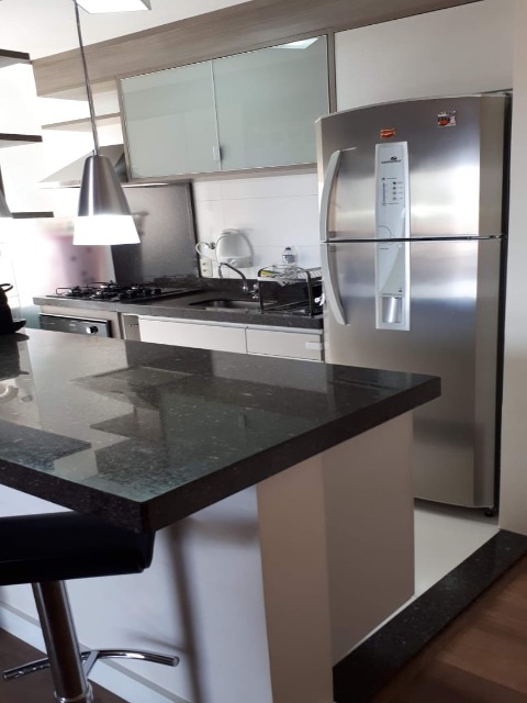 Apartamento à venda com 3 quartos, 76m² - Foto 4