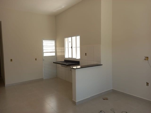 Casa à venda com 2 quartos, 64m² - Foto 5