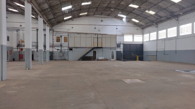 Depósito-Galpão-Armazém à venda e aluguel, 3000m² - Foto 8