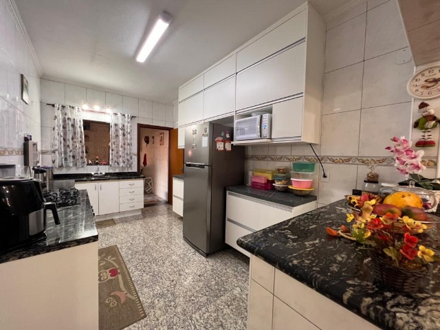 Casa à venda com 3 quartos, 120m² - Foto 9