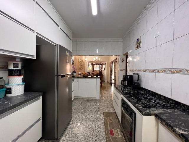 Casa à venda com 3 quartos, 120m² - Foto 4