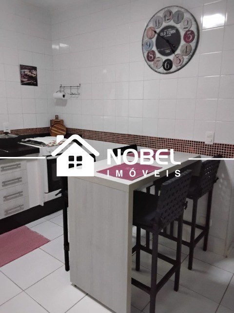 Sobrado à venda com 3 quartos, 130m² - Foto 2