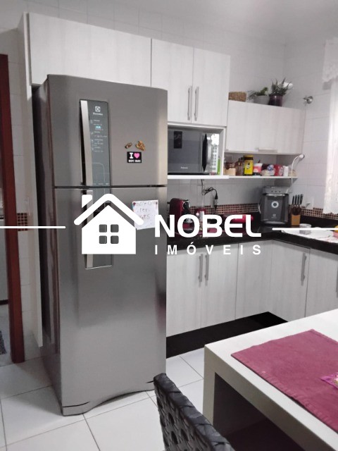 Sobrado à venda com 3 quartos, 130m² - Foto 5