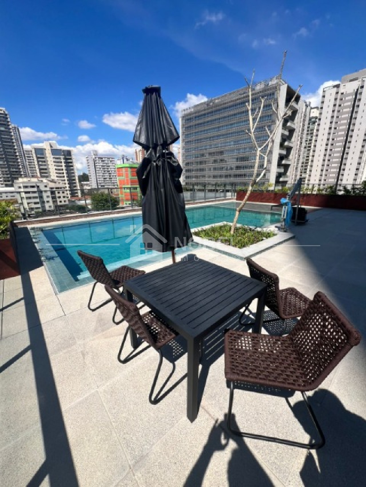 Apartamento, 3 quartos, 168 m² - Foto 1