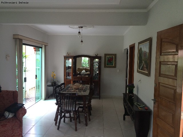 Casa à venda com 3 quartos, 261m² - Foto 17