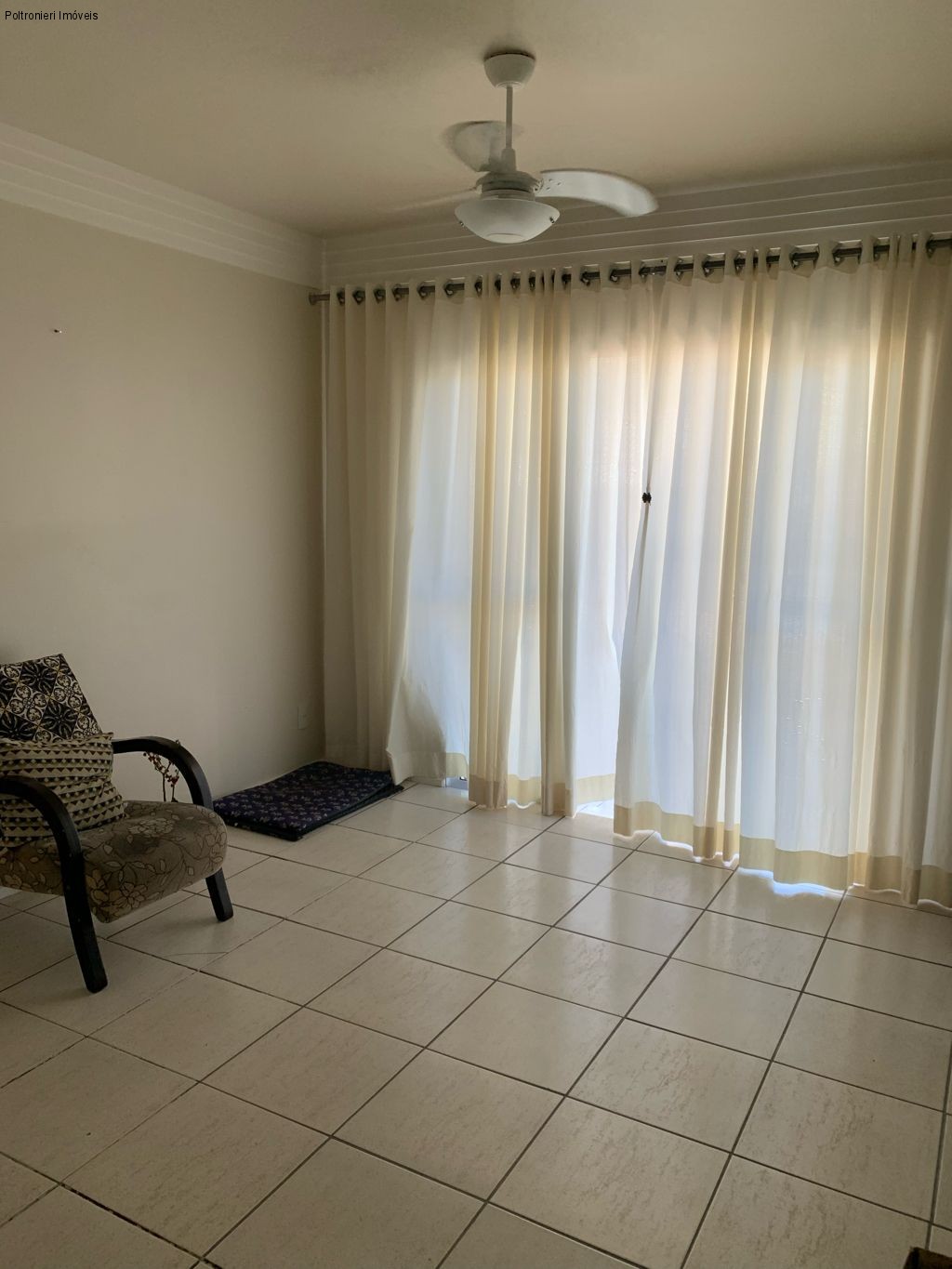 Apartamento à venda com 2 quartos, 64m² - Foto 3