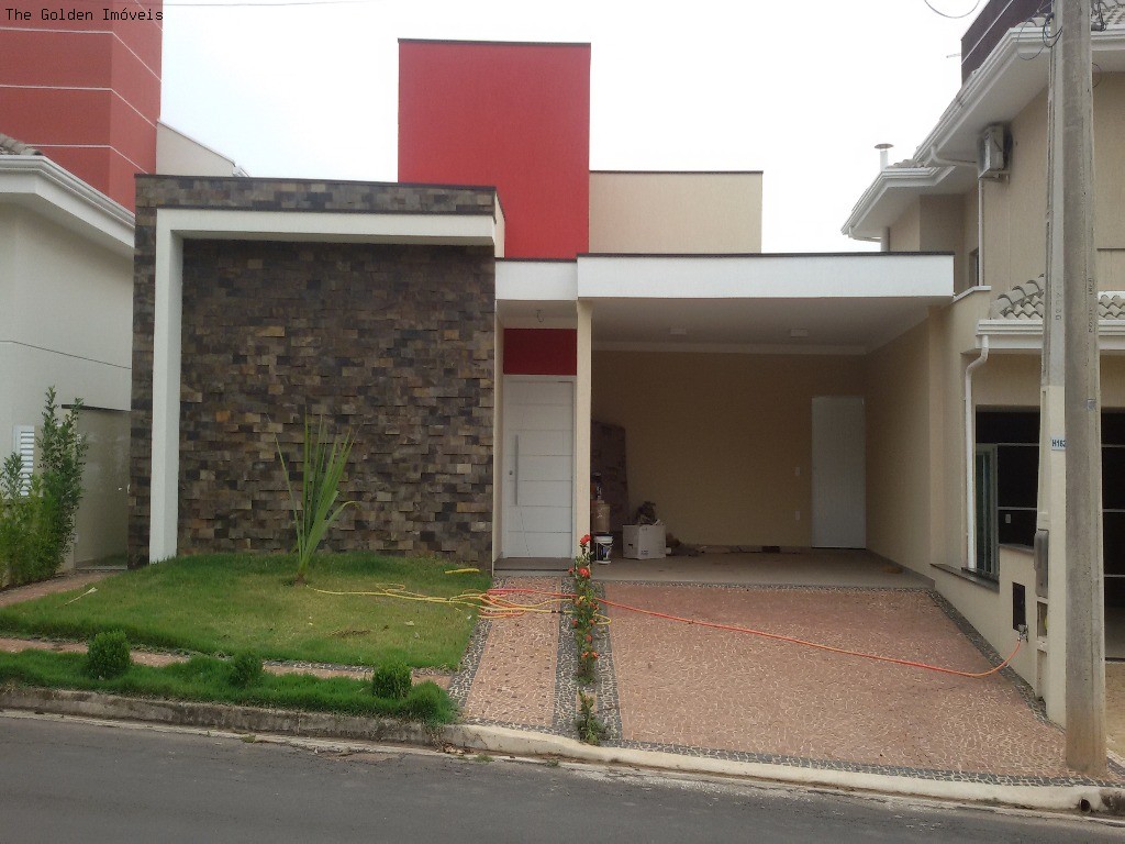 Casa de Condomínio à venda com 3 quartos, 200m² - Foto 1