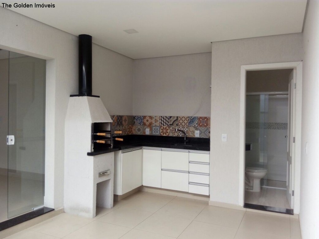 Casa à venda com 3 quartos, 200m² - Foto 16