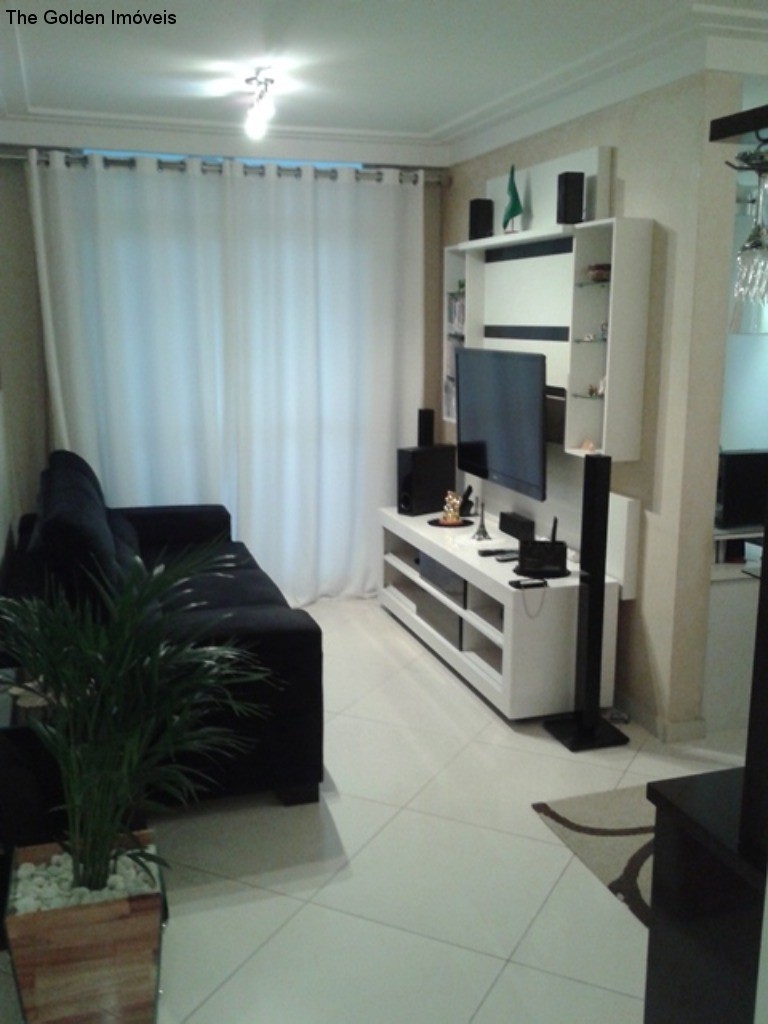 Apartamento à venda com 3 quartos, 74m² - Foto 3