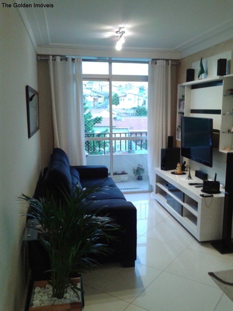 Apartamento à venda com 3 quartos, 74m² - Foto 4