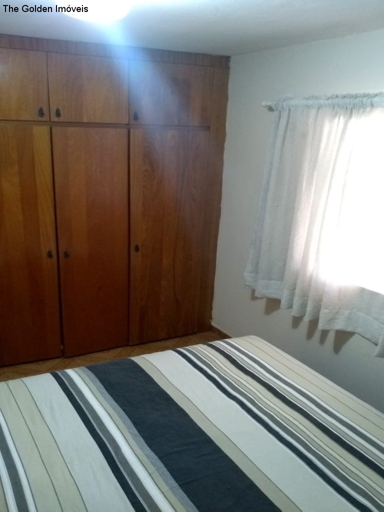 Casa à venda com 3 quartos, 170m² - Foto 2