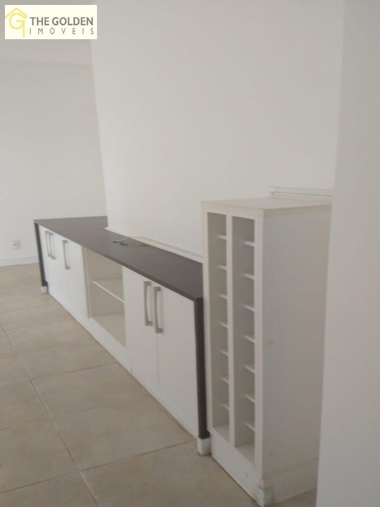 Apartamento à venda com 2 quartos, 60m² - Foto 31