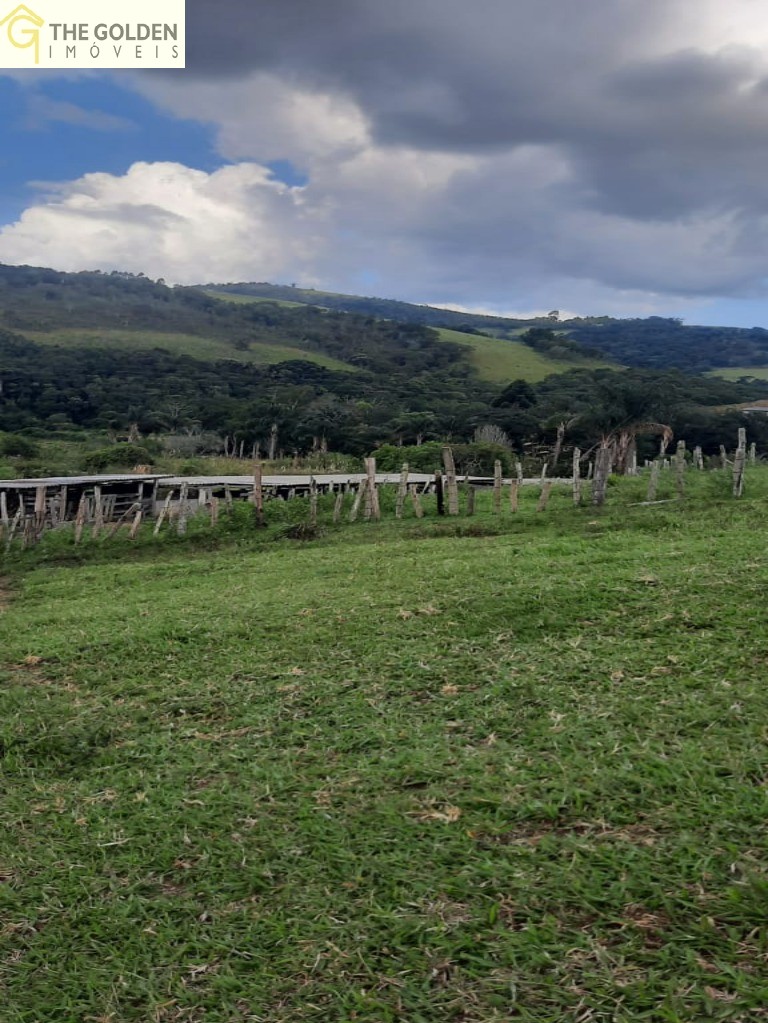 Chácara à venda com 2 quartos, 134400m² - Foto 18