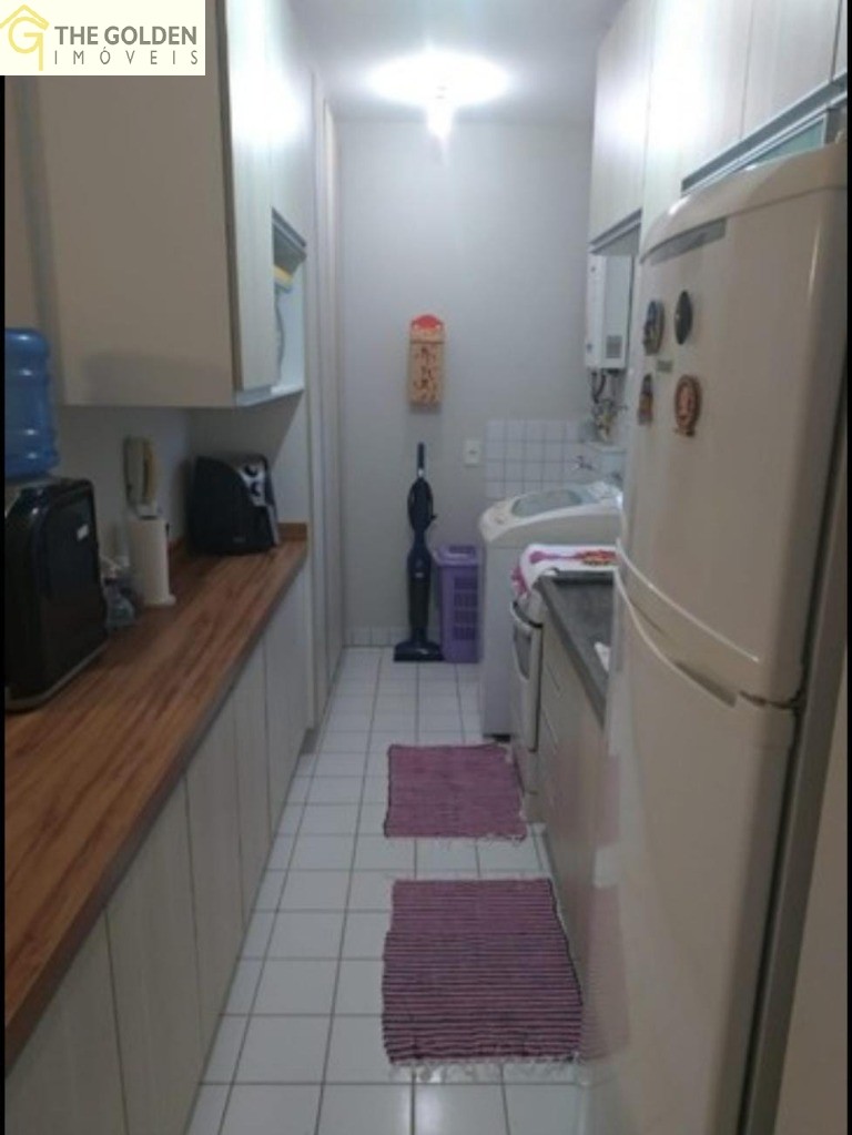 Apartamento à venda com 2 quartos, 58m² - Foto 2