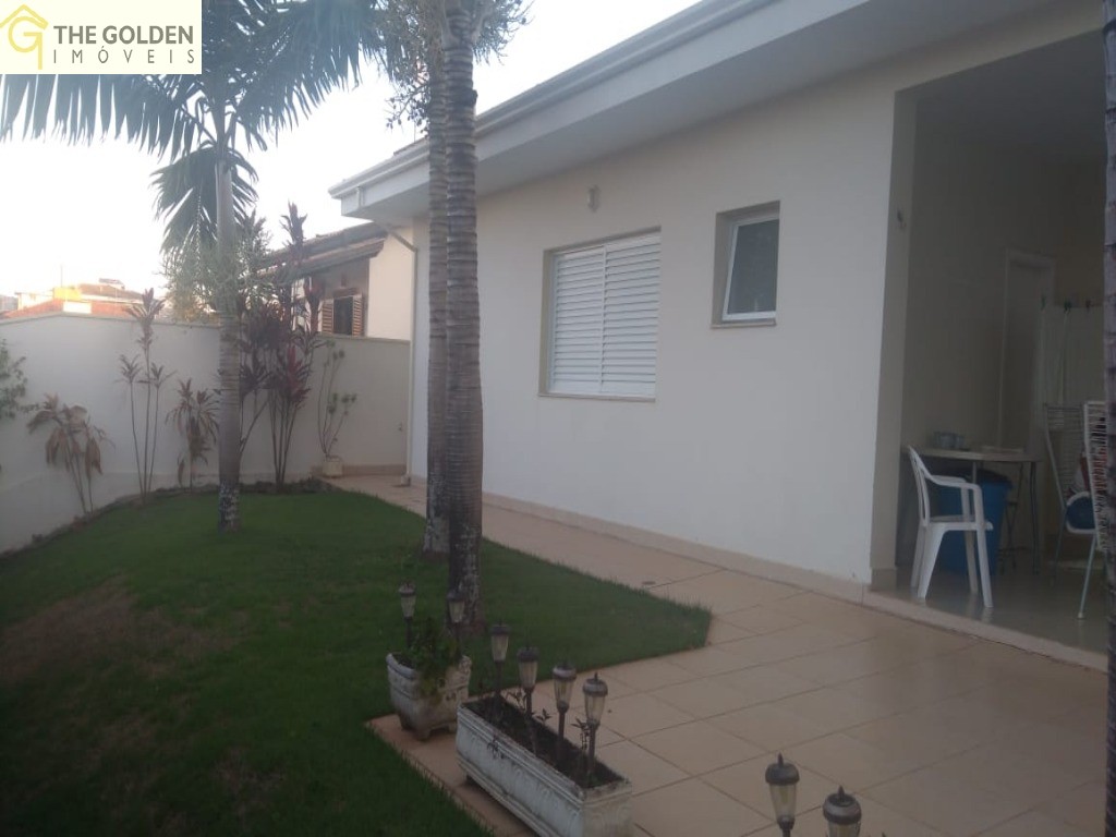 Casa à venda com 3 quartos, 260m² - Foto 17