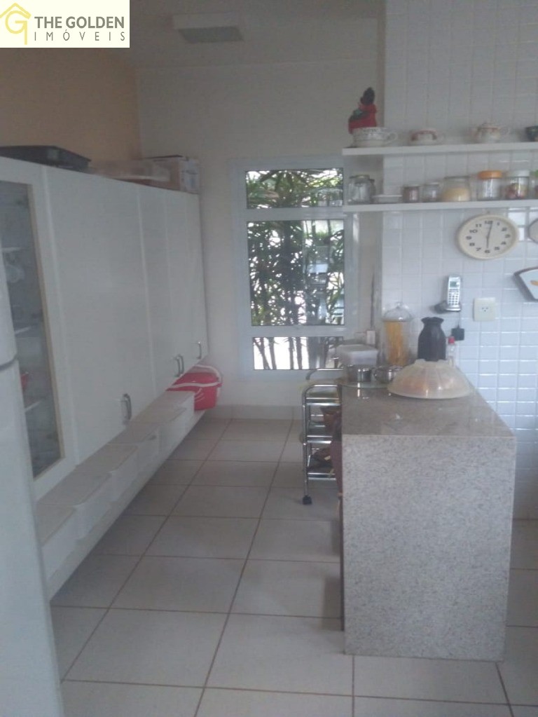 Casa à venda com 3 quartos, 260m² - Foto 30