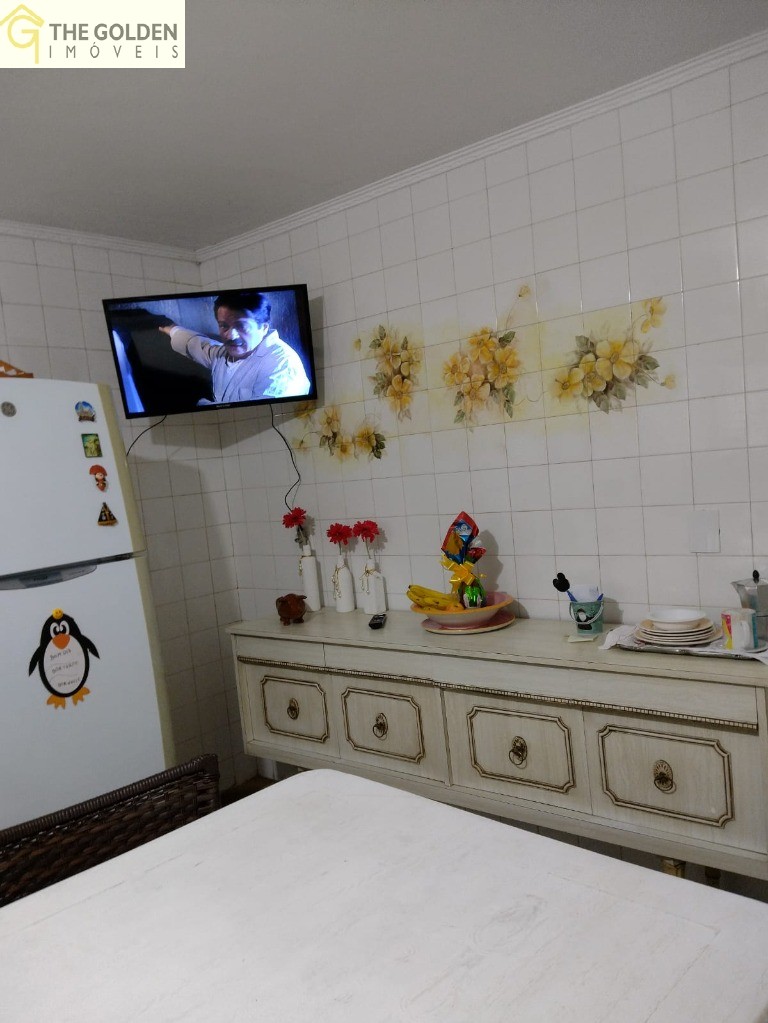 Sobrado à venda com 3 quartos, 210m² - Foto 4