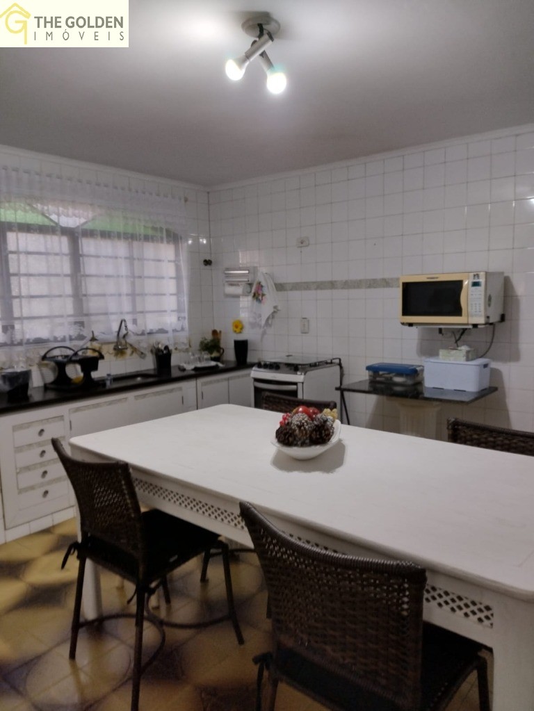 Sobrado à venda com 3 quartos, 210m² - Foto 3