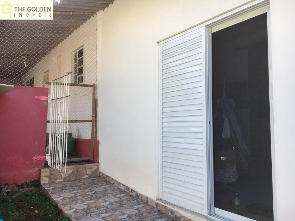 Casa à venda com 3 quartos, 300m² - Foto 3