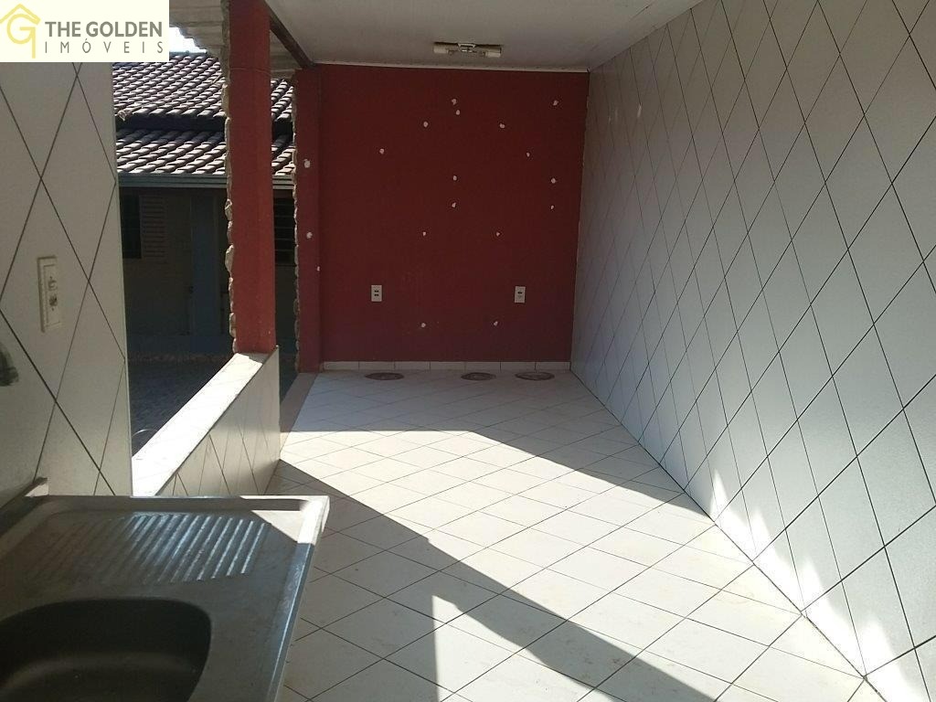 Casa à venda com 3 quartos, 300m² - Foto 32